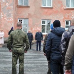 Сегодня из шарыповского военного комиссариата отправлена в Ачинск группа призывников из города Шарыпово и Шарыповского муниципального округа